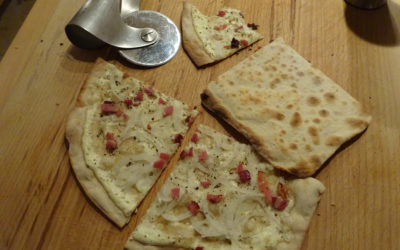 Einfach Kochen Nr. 4: Flammkuchen vom Pizzabackstein